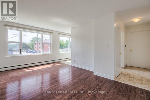 Kitchen - 204 - 111 Craydon Road, Whitby, ON L1N2B5 Photo 3