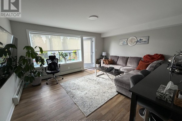 204 - 1305 Summerville Avenue, Ottawa, ON K1Z8G7 Photo 2