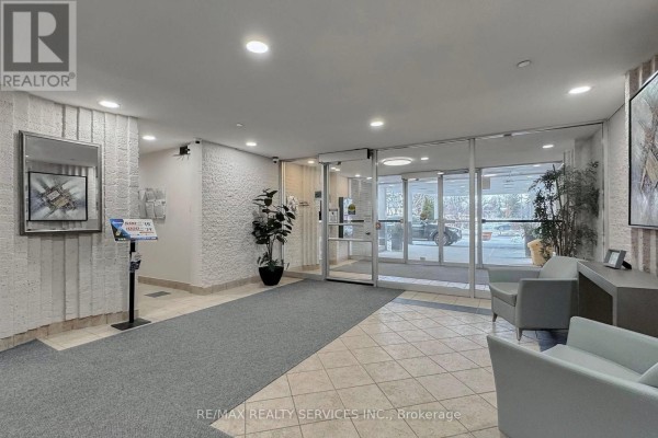 Primary Bedroom - 204 - 1360 York Mills Road, Toronto, ON M3A2A2 Photo 4
