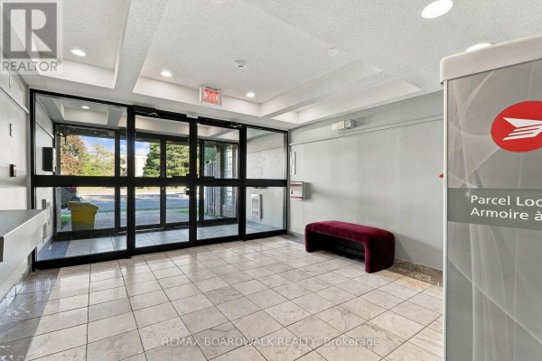 Kitchen - 204 - 1490 Heron Road, Ottawa, ON K1V6A5 Photo 5