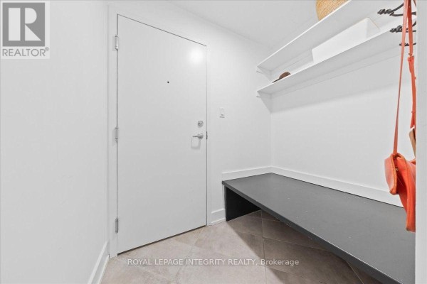 Primary Bedroom - 204 - 150 Greenfield Avenue, Ottawa, ON K1S0X8 Photo 3