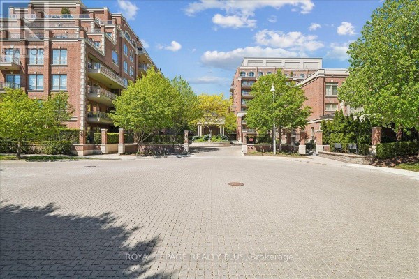 204 - 20 Burkebrook Place, Toronto, ON M4G0A1 Photo 5