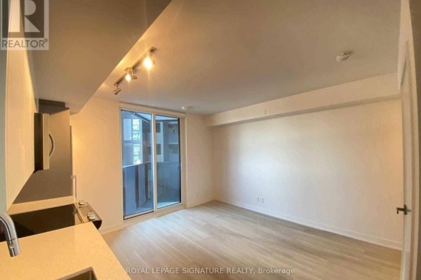 204 - 30 Tretti Way, Toronto, ON M3H0E3 Photo 5