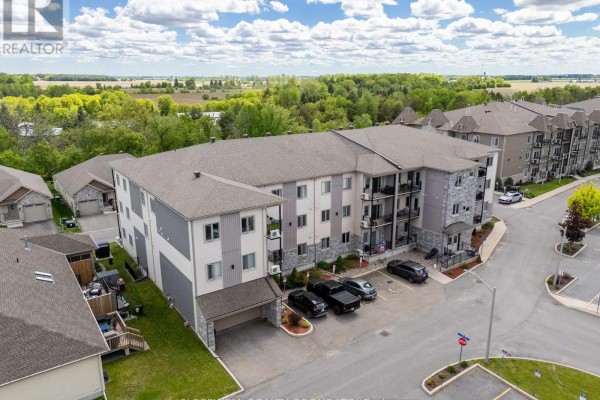 204 - 377 Solstice Crescent, Russell, ON K0A1W1 Photo 2