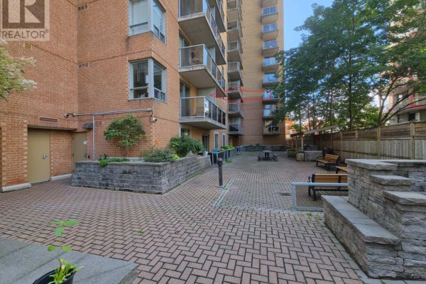 204 - 429 Somerset Street W, Ottawa, ON, photo 2