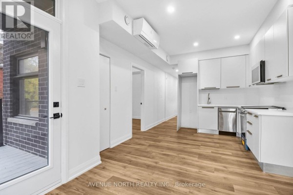 204 - 436 Athlone Avenue, Ottawa, ON K1Z5M7 Photo 3