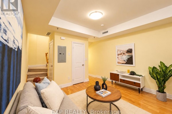 Den - 204 - 728 Sheppard Avenue W, Toronto, ON M3H2S8 Photo 5