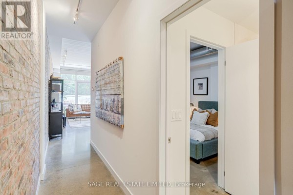 Kitchen - 204 - 747 Queen Street E, Toronto, ON M4M1H3 Photo 4