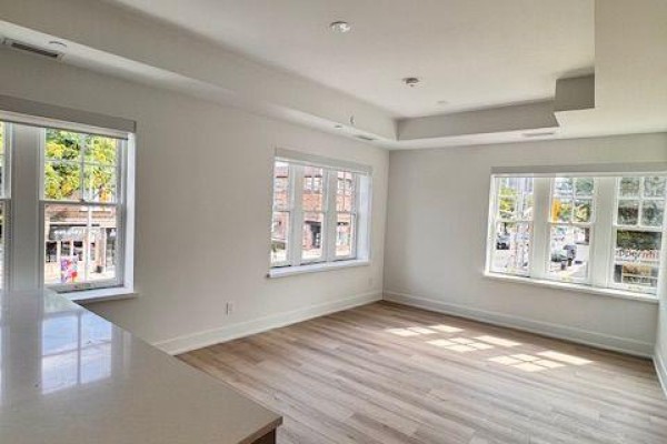 Bedroom 2 - 204 - 8 Manor Road W, Toronto, ON M4S0E6 Photo 5