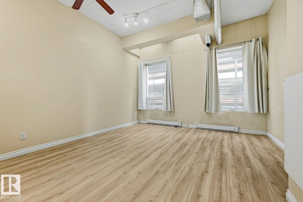 Primary Bedroom - #204 10024 Jasper Av Nw, Edmonton, AB T5J1R9 Photo 4