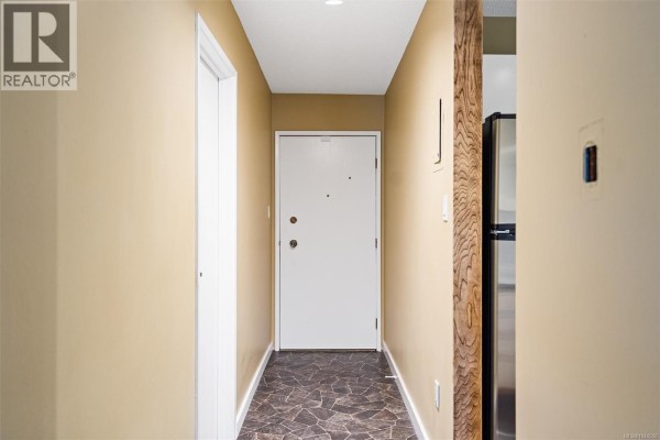 Bathroom - 204 1035 Mcclure St, Victoria, BC V8V3G1 Photo 4
