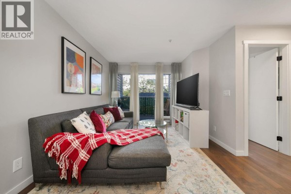 204 11671 Fraser Street, Maple Ridge, BC V2X6C4 Photo 4