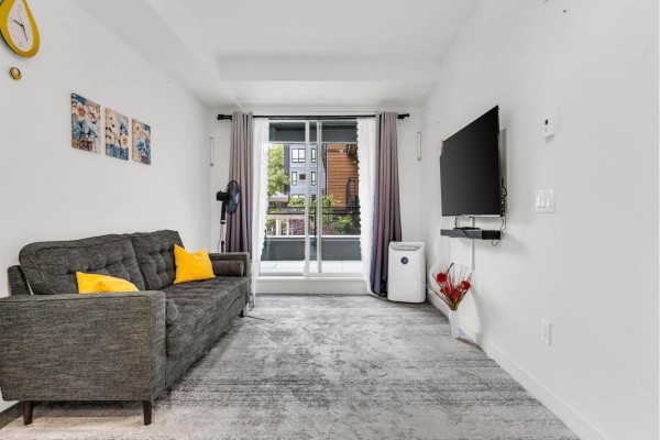 204 13439 94a Avenue, Surrey, BC V3V0G9 Photo 5