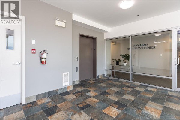 204 1650 Terminal Ave, Nanaimo, BC, photo 3