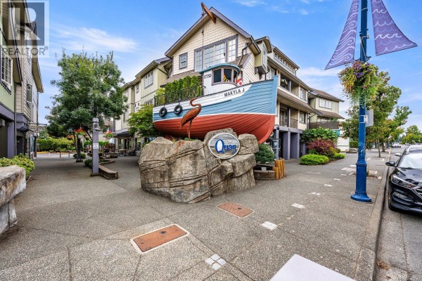 204 1705 Comox Ave, Comox