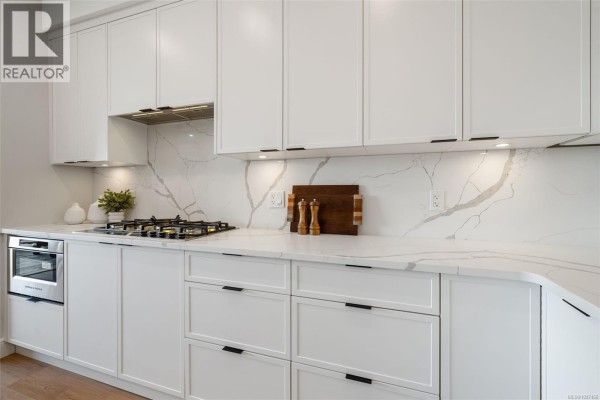 Kitchen - 204 1810 Selenite Pl, Langford, BC V9B7E2 Photo 5