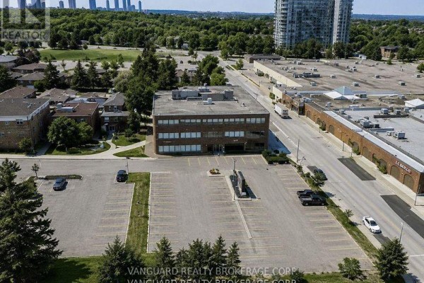 204-205 - 2227 South Mill Way, Mississauga, ON L5L3R6 Photo 4