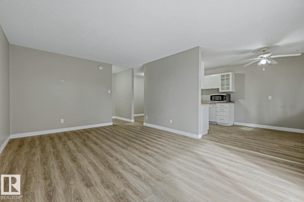 Bedroom 2 - #204 237 Woodvale Rd W Nw, Edmonton, AB T6L1G7 Photo 5