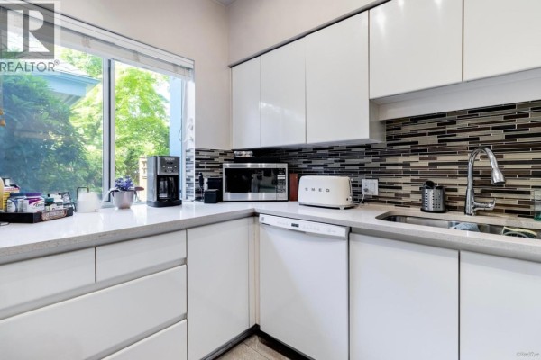 204 3188 Camosun Street, Vancouver, BC V6R3X1 Photo 4
