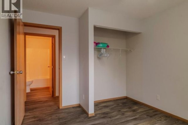 Bedroom - 204-5001 Forrest Drive, Yellowknife, NT  Photo 5