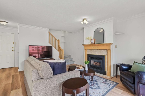204 5464 201a Street, Langley, BC V3A1S8 Photo 3