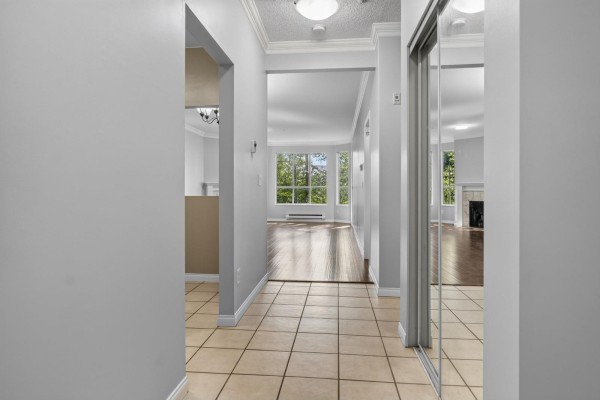 204 5646 200 Street, Langley, BC V3A1M8 Photo 5