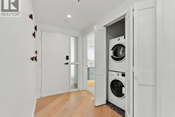 204 565 17 Street, West Vancouver, BC V7V3S9 Photo 3