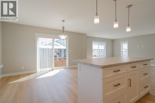 Laundry room - 204 5700 Pierce Rd, Port Alberni, BC V9Y0A3 Photo 3
