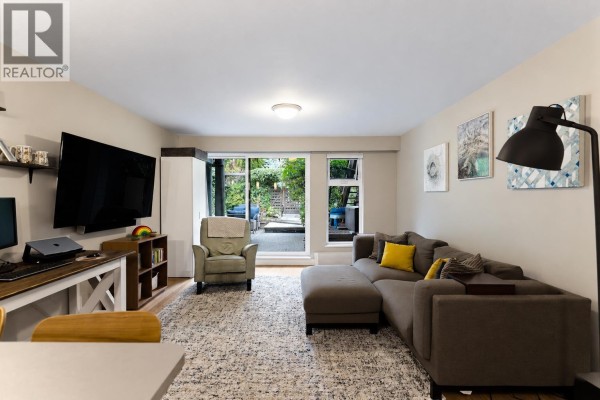 204 7377 Salisbury Avenue, Burnaby, BC V5E4B2 Photo 2