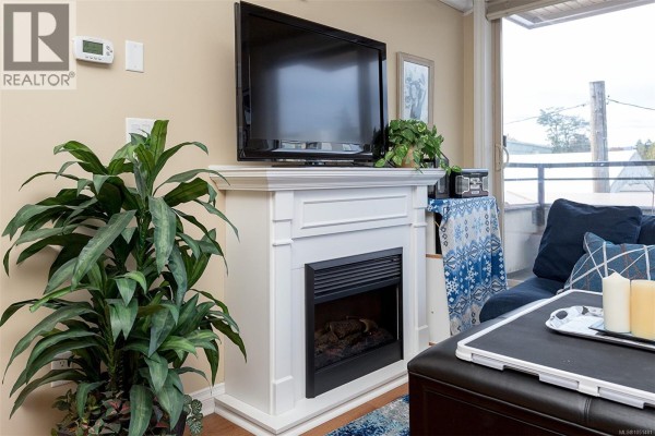 Entrance - 204 866 Goldstream Ave, Langford, BC V9B0J3 Photo 5