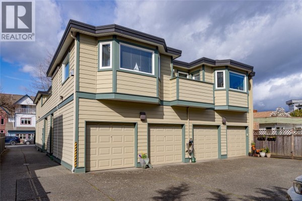 204 9725 Fourth St, Sidney, BC, photo 2