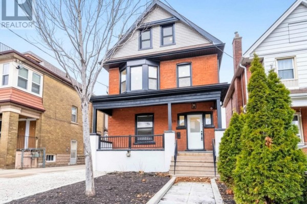 204 Balsam Avenue S, Hamilton, ON, photo 2