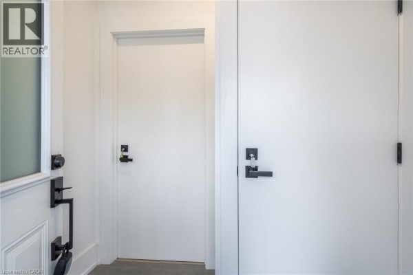 204 Balsam Avenue S Unit# 2, Hamilton, ON L8M3B8 Photo 5