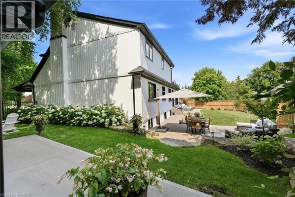 Wine Cellar - 204 Fallingbrook Drive, Ancaster, ON L9G1E6 Photo 3