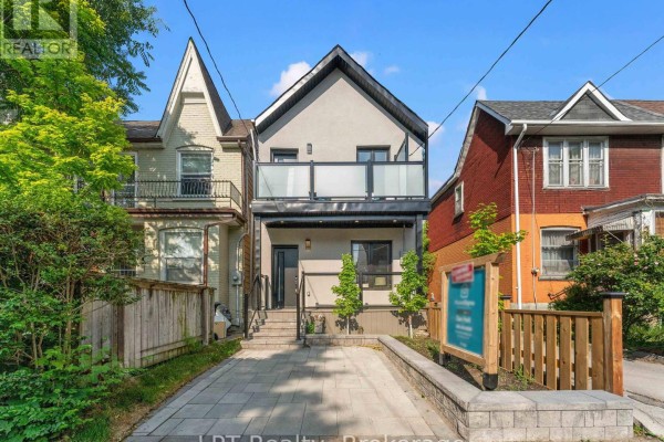 Kitchen - 204 Franklin Avenue, Toronto, ON M6P3Z3 Photo 2