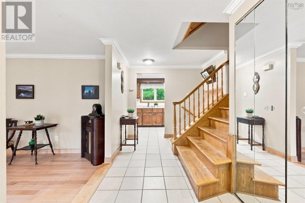 Kitchen - 204 High Street, Bedford, NS B4A1N7 Photo 3