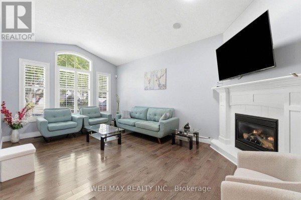 Family room - 204 Kingfisher Avenue, Woodstock, ON N4T0B3 Photo 4
