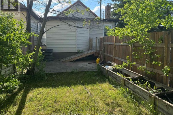 204 Laidlaw Street, Timmins, ON, photo 3