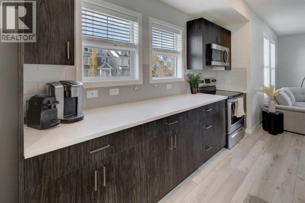 Kitchen - 204 South Point Park Sw, Airdrie, AB T4B5C3 Photo 5
