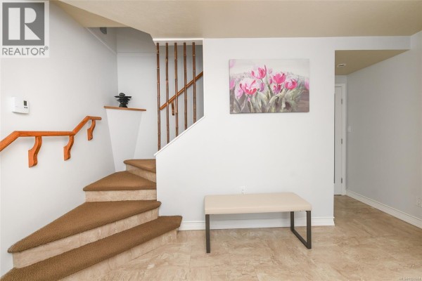 204 Spindrift Rd, Courtenay, BC, photo 3