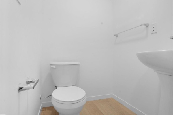 Primary Bedroom - 2040 Marquis Wy Ne, Edmonton, AB T5Y4E7 Photo 5