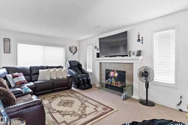 Bedroom 2 - 20404 60 Av Nw, Edmonton, AB T6M2Z2 Photo 5