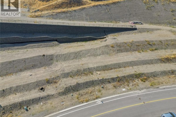 2041 Hugh Allan Drive, Kamloops, BC, photo 3