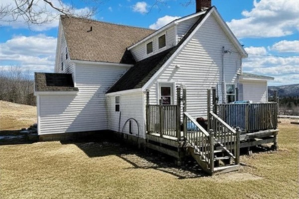 Foyer - 2041 Strathlorne-scotsville Road, North Ainslie, NS B0E3M0 Photo 2