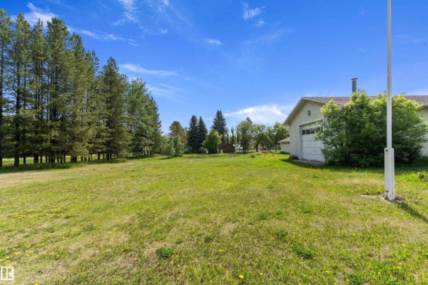 Mud room - 20415 Quadrant Ave Sw, Edmonton, AB T6M2N8 Photo 5