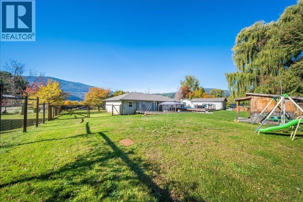 Storage - 2045 Raspberry Road, Castlegar, BC V1N4T6 Photo 3