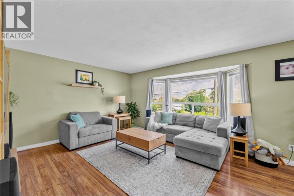 Bedroom - 2045 Valleyview Drive, Kamloops, BC V2C4C3 Photo 5
