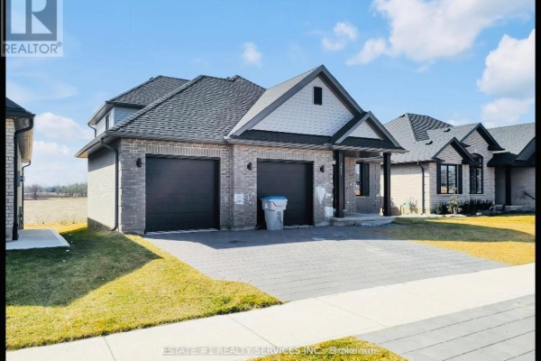 2047 Lockwood Crescent, Strathroy Caradoc, ON, photo 2