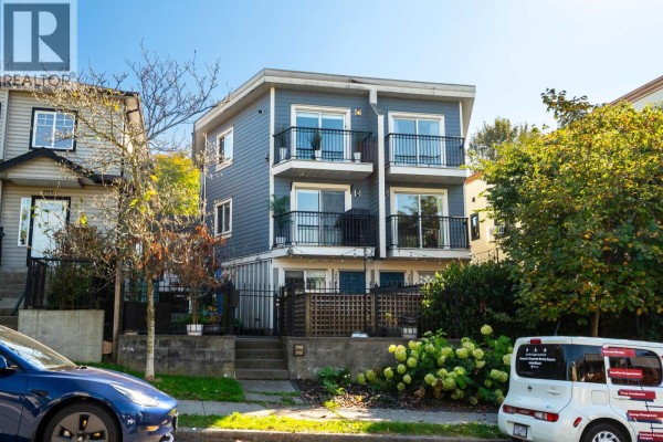 2048 Triumph Street, Vancouver