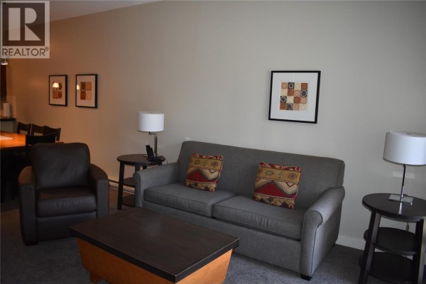 Bedroom - 2049 Summit Drive Unit# 414d Lot# 34, Panorama, BC V0A1T0 Photo 4